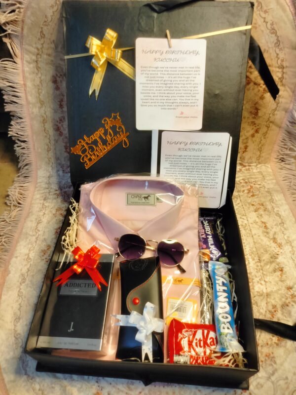 "Complete men's gift box with watch, wallet, and perfume - Eid special"